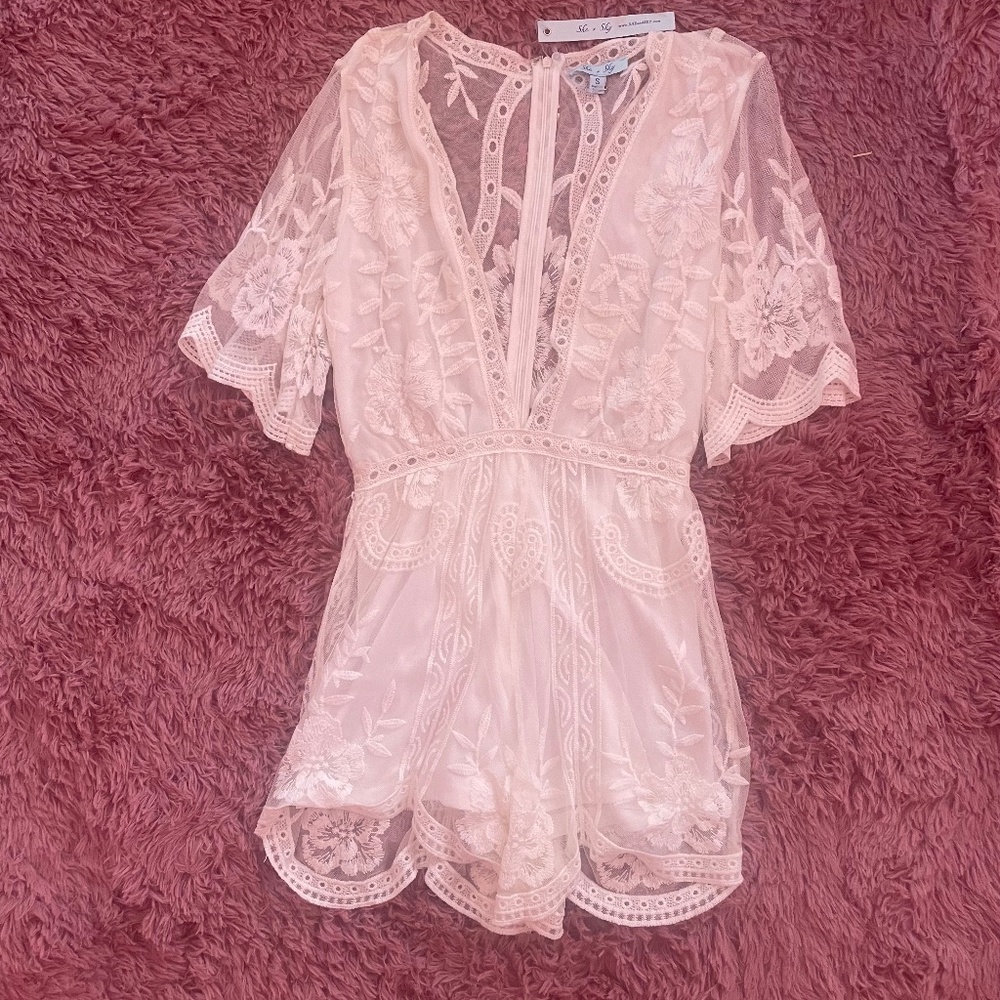 She and Sky White Romper Small New